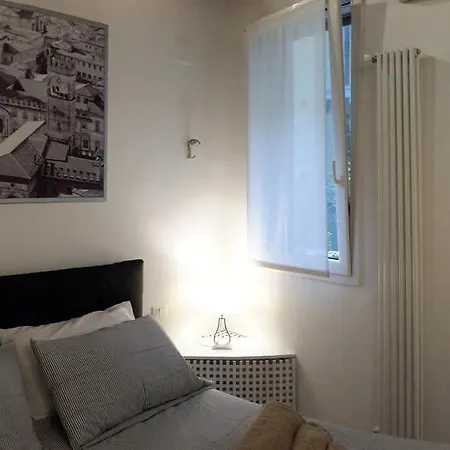 Farolfi Rialto Daire Bolonya