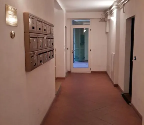 아파트 Farolfi Rialto *